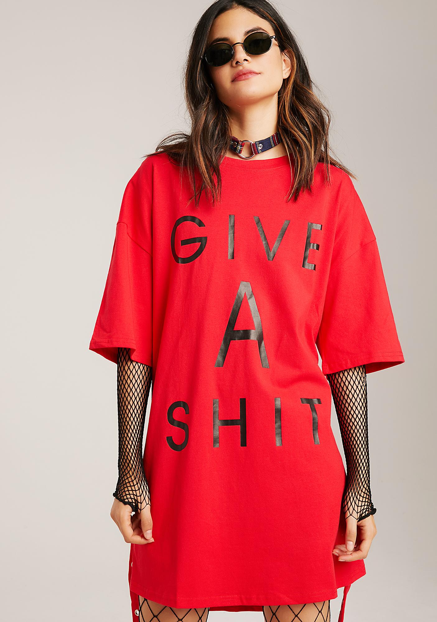 red oversized graphic tee