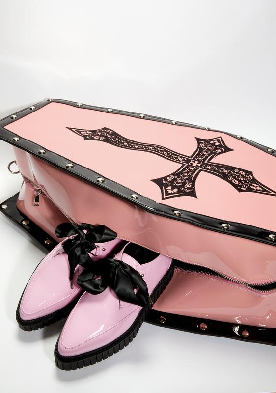 widow coffin weekender