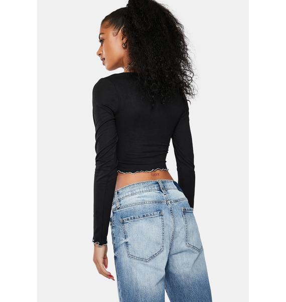 black lettuce hem crop top