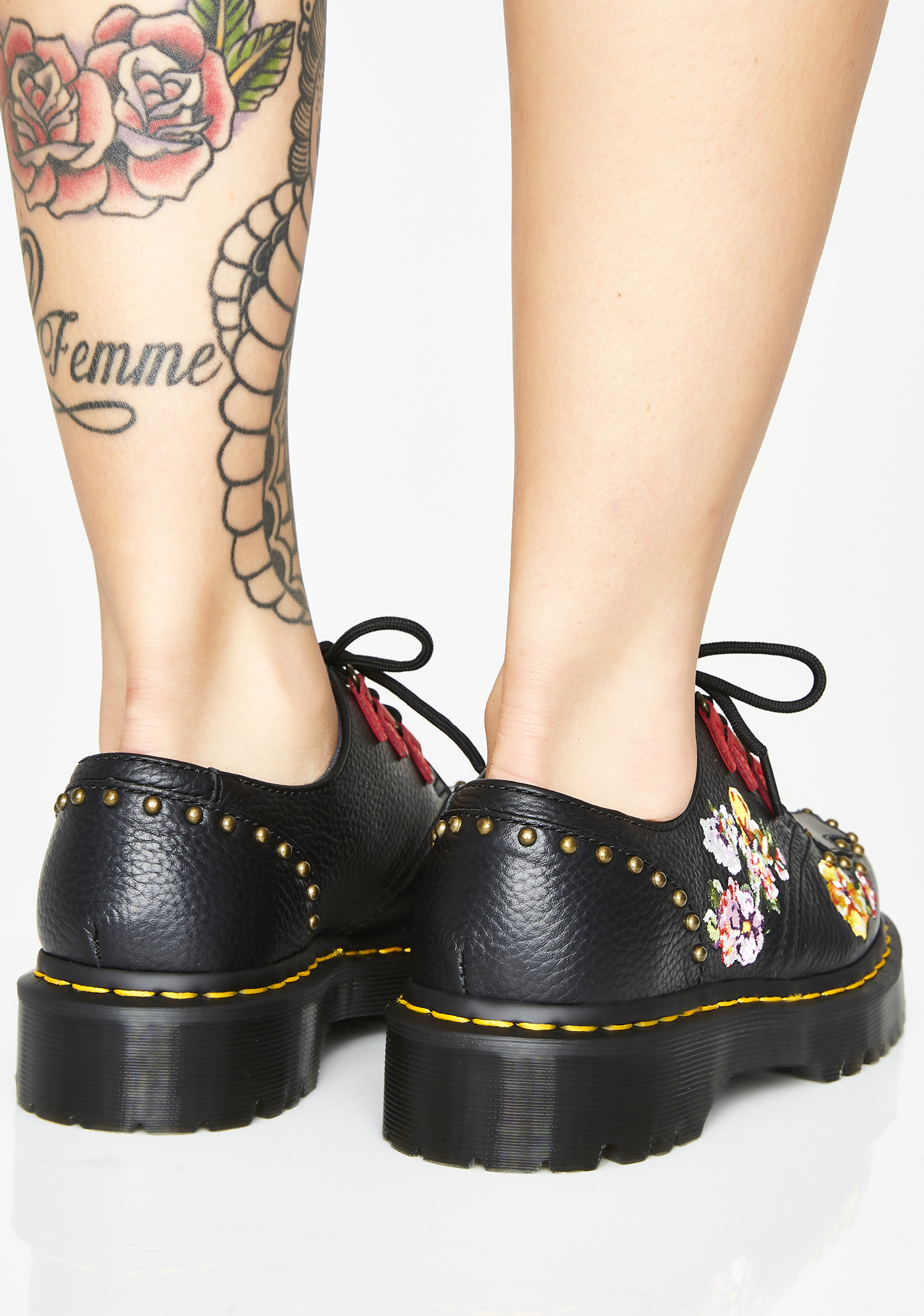 dr martens serova
