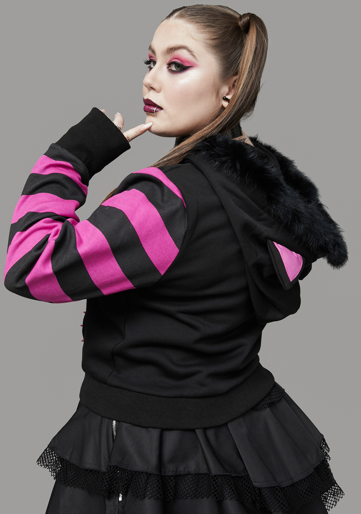 Plus Size Widow Cat Ear Hoodie With Striped Sleeves - Black/Hot 