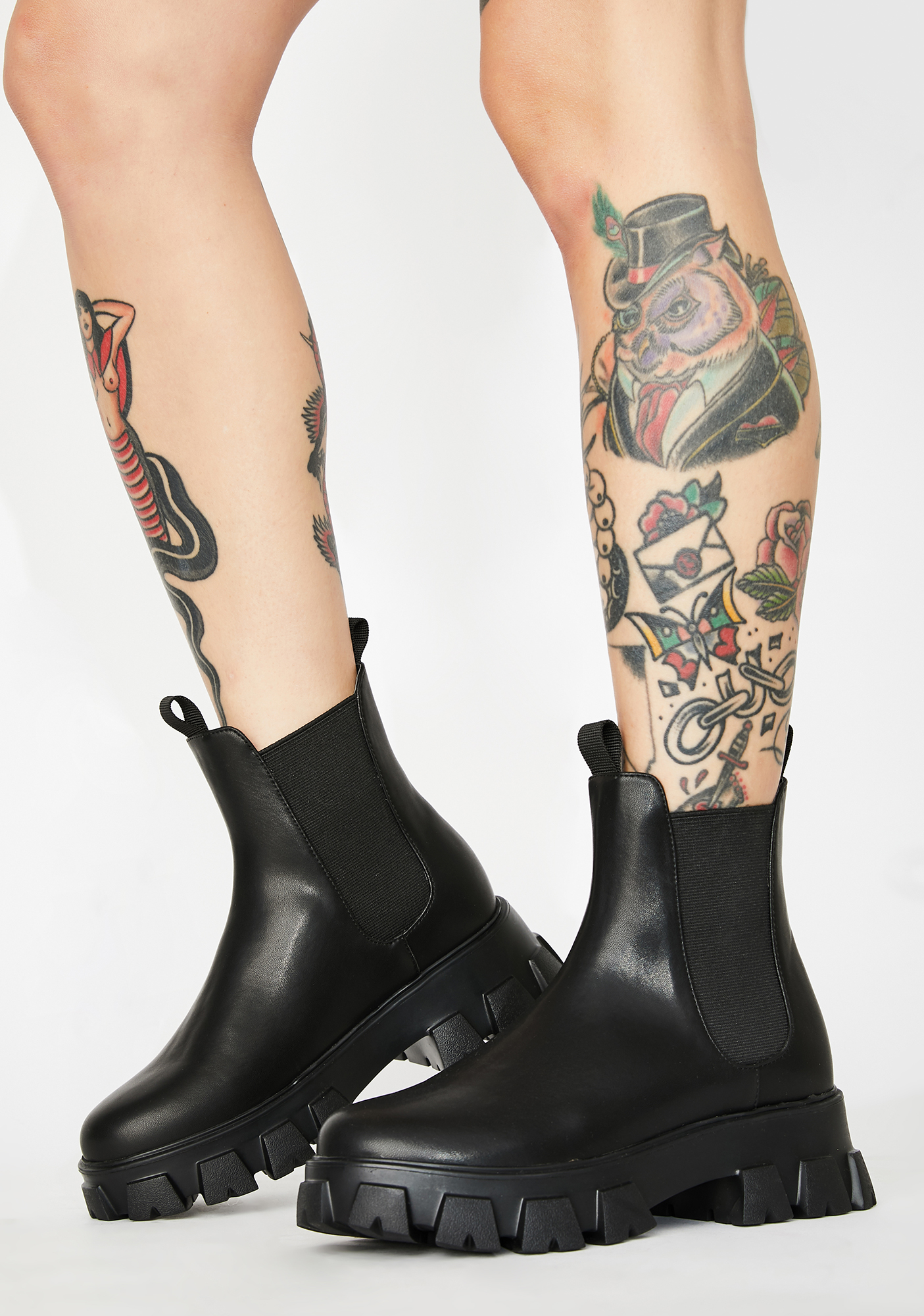 Poster Grl Treaded Sole Chelsea Boots Black Dolls Kill