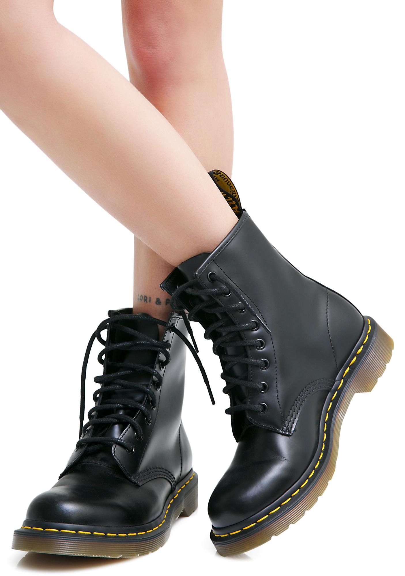 dr martens 1460 8 eye boot black