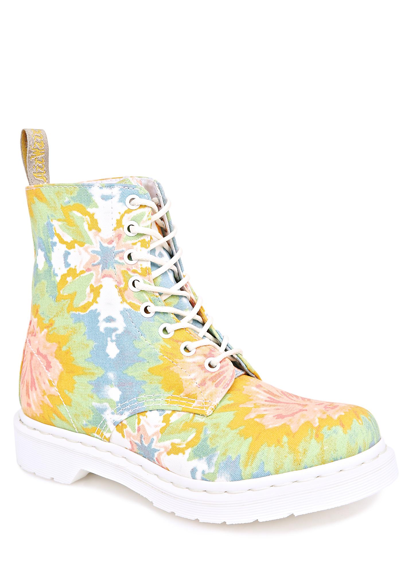 how to tie dr martens boots