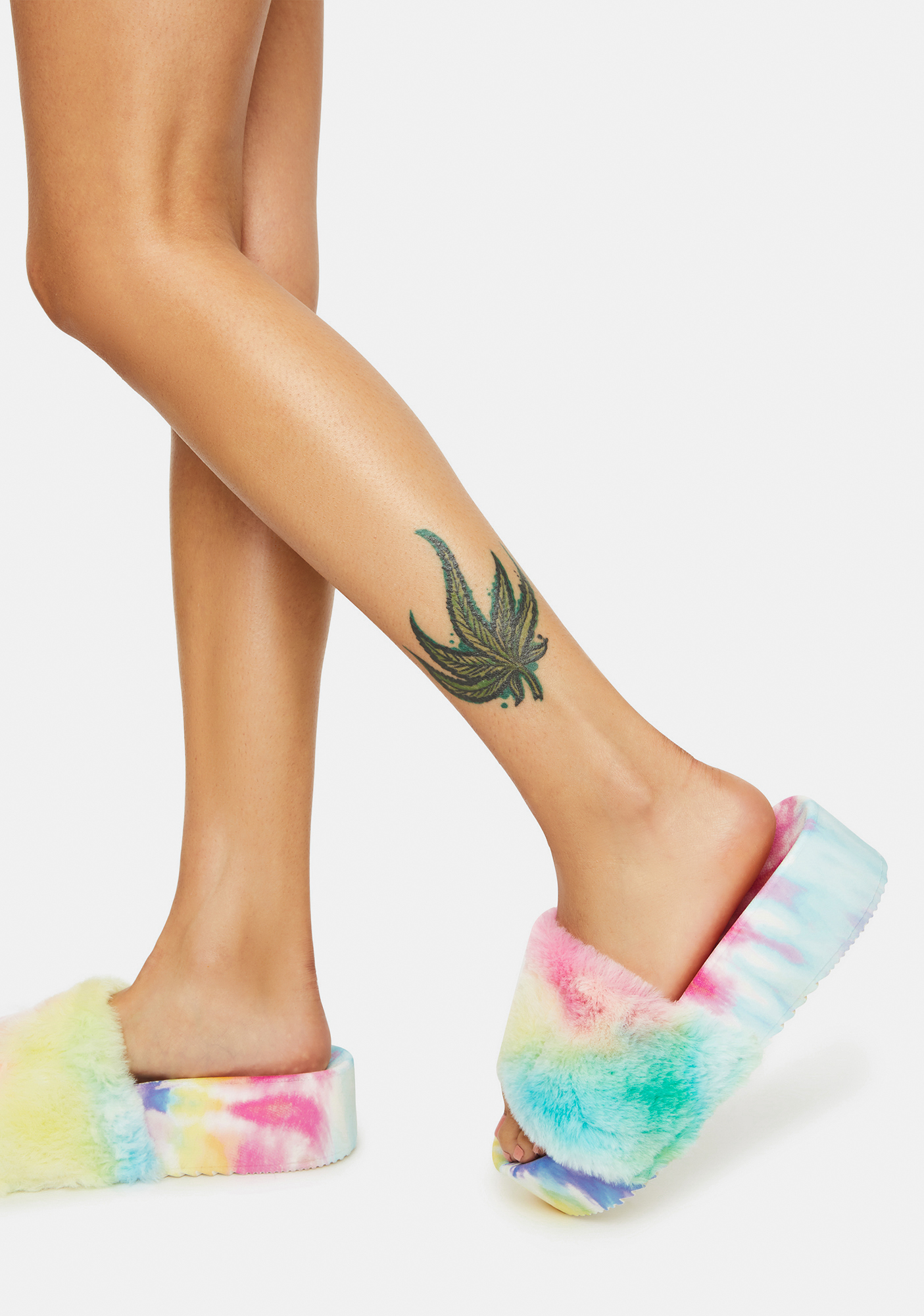 tretorn tie dye slides