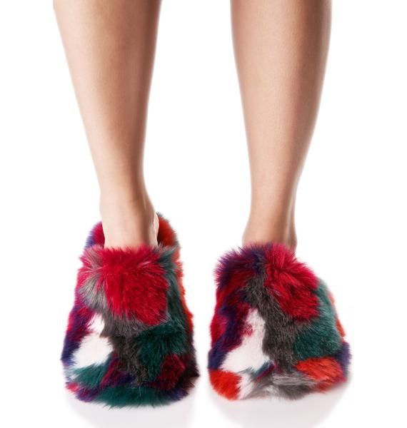 trendy fuzzy slippers