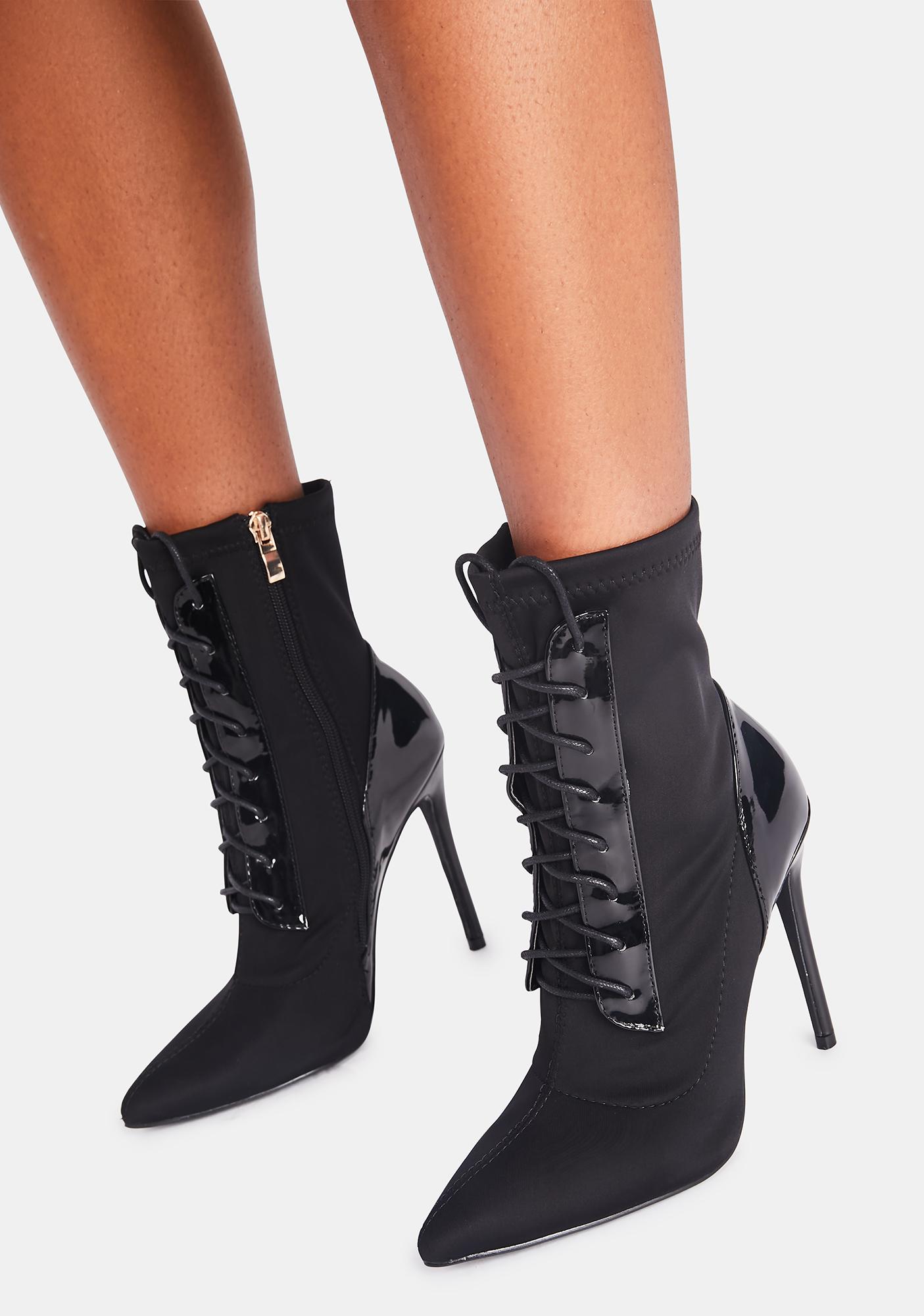 Pointed Toe Lace Up Ankle Booties 