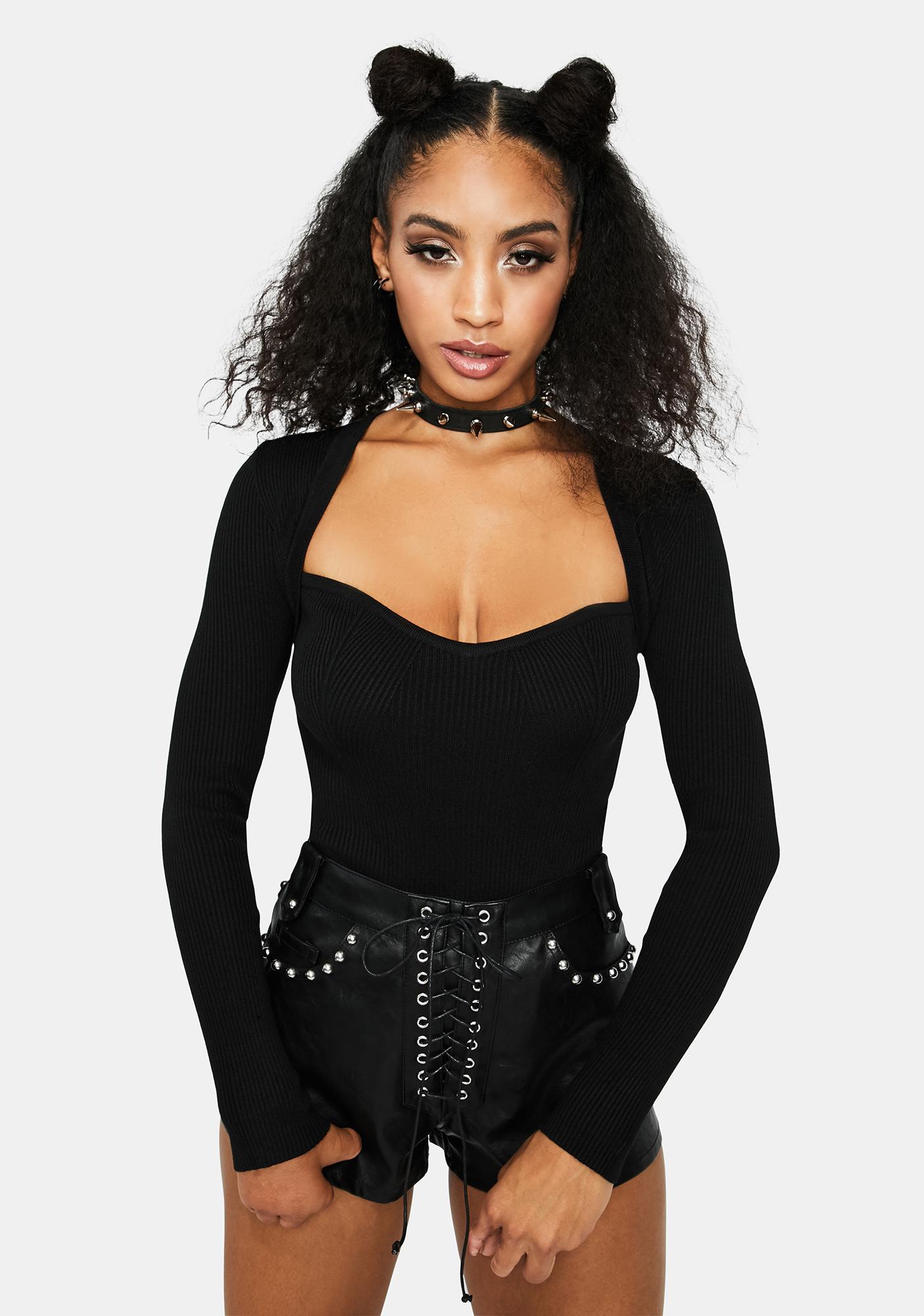 long sleeve sweetheart neckline