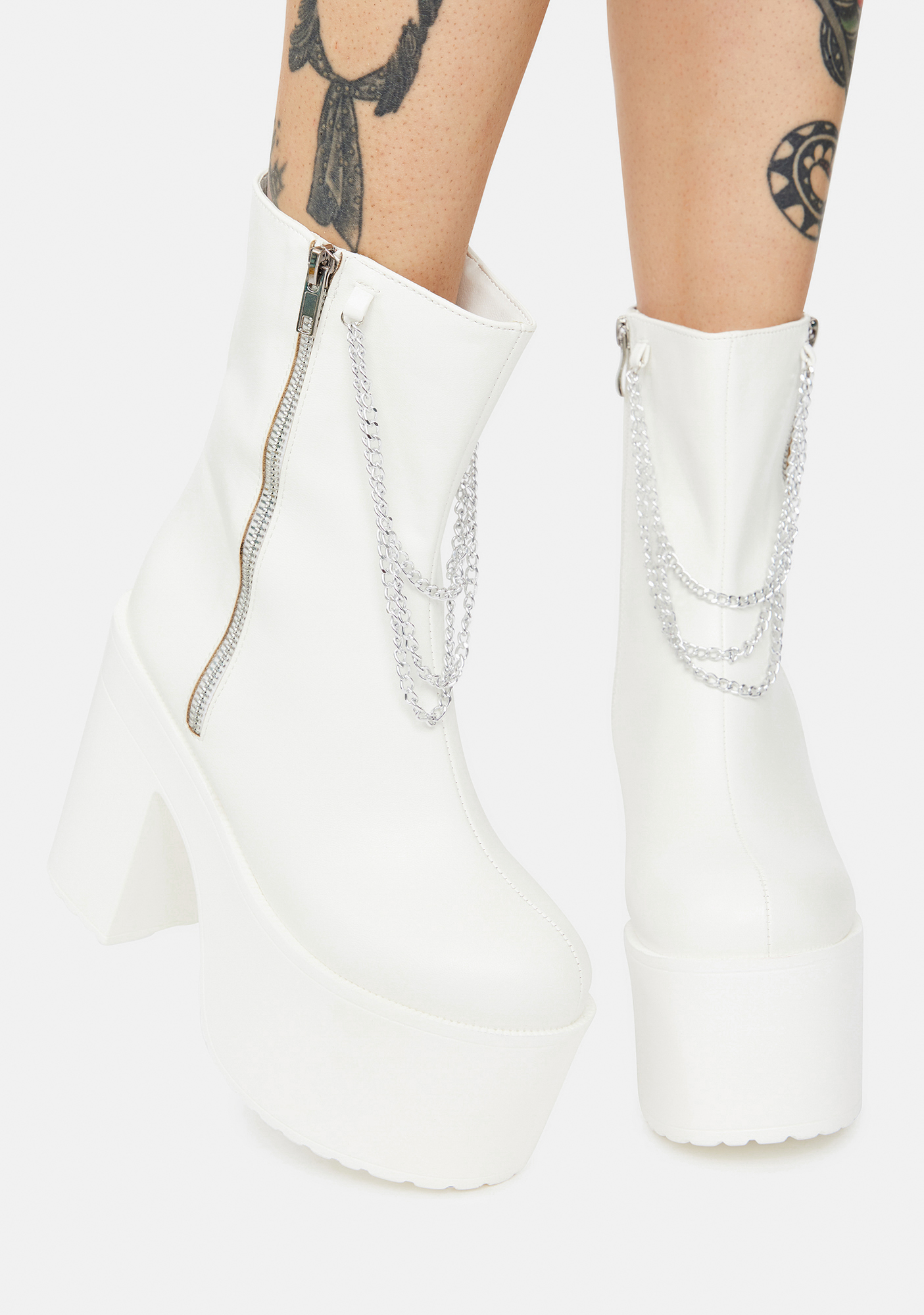 platform chain boots