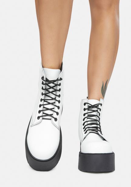 la moda slick nicks