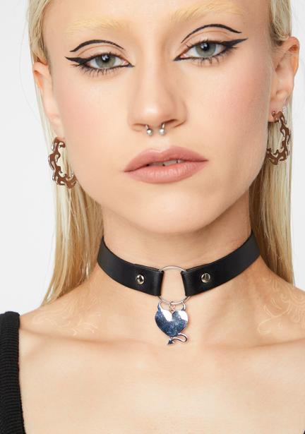 What Does An O Ring Choker Mean