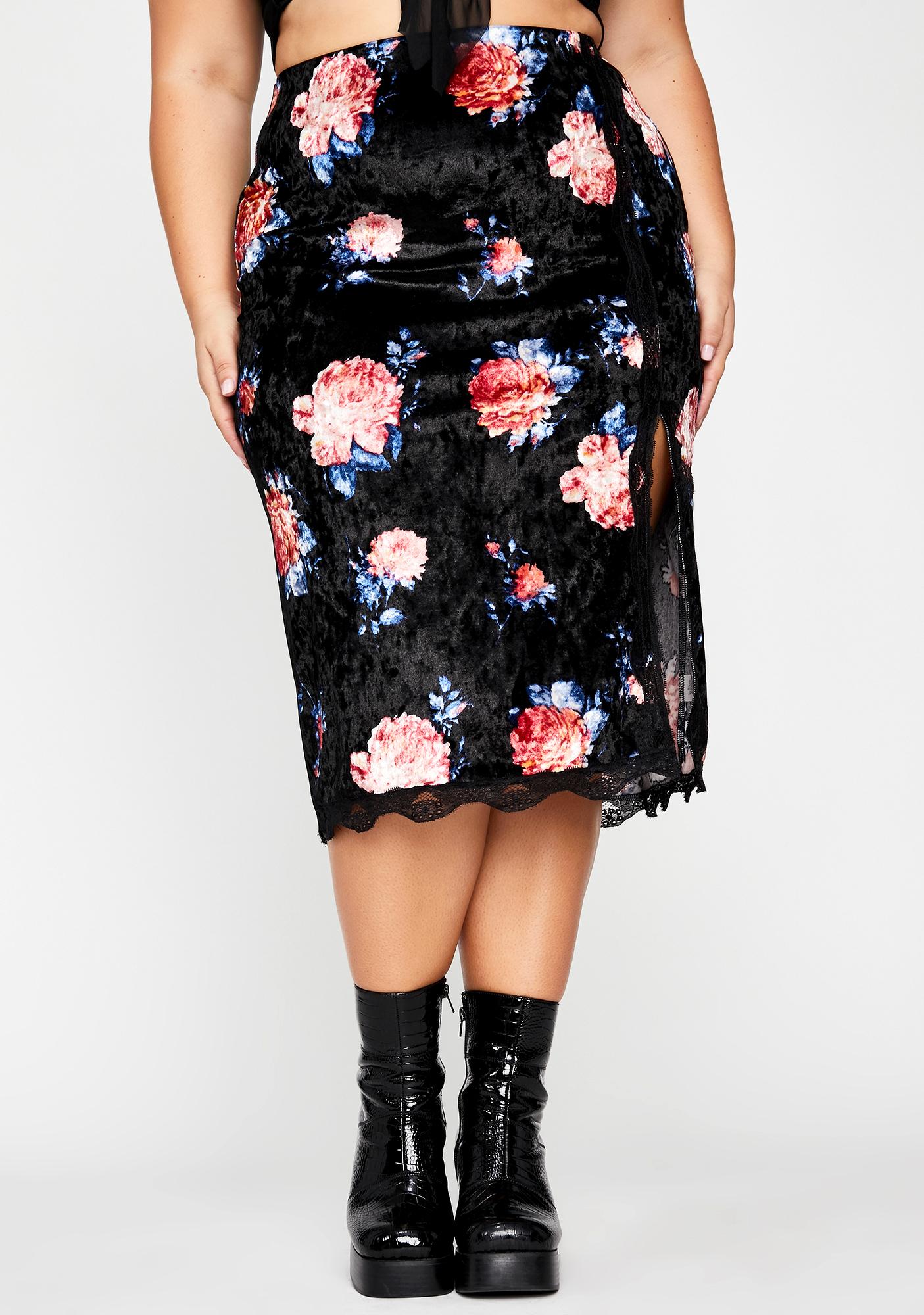 Plus Size Floral Velvet Midi Skirt Lace Thigh Slit Black | Dolls Kill