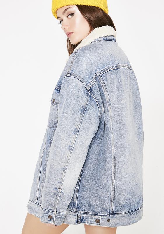 levis baggy sherpa jacket