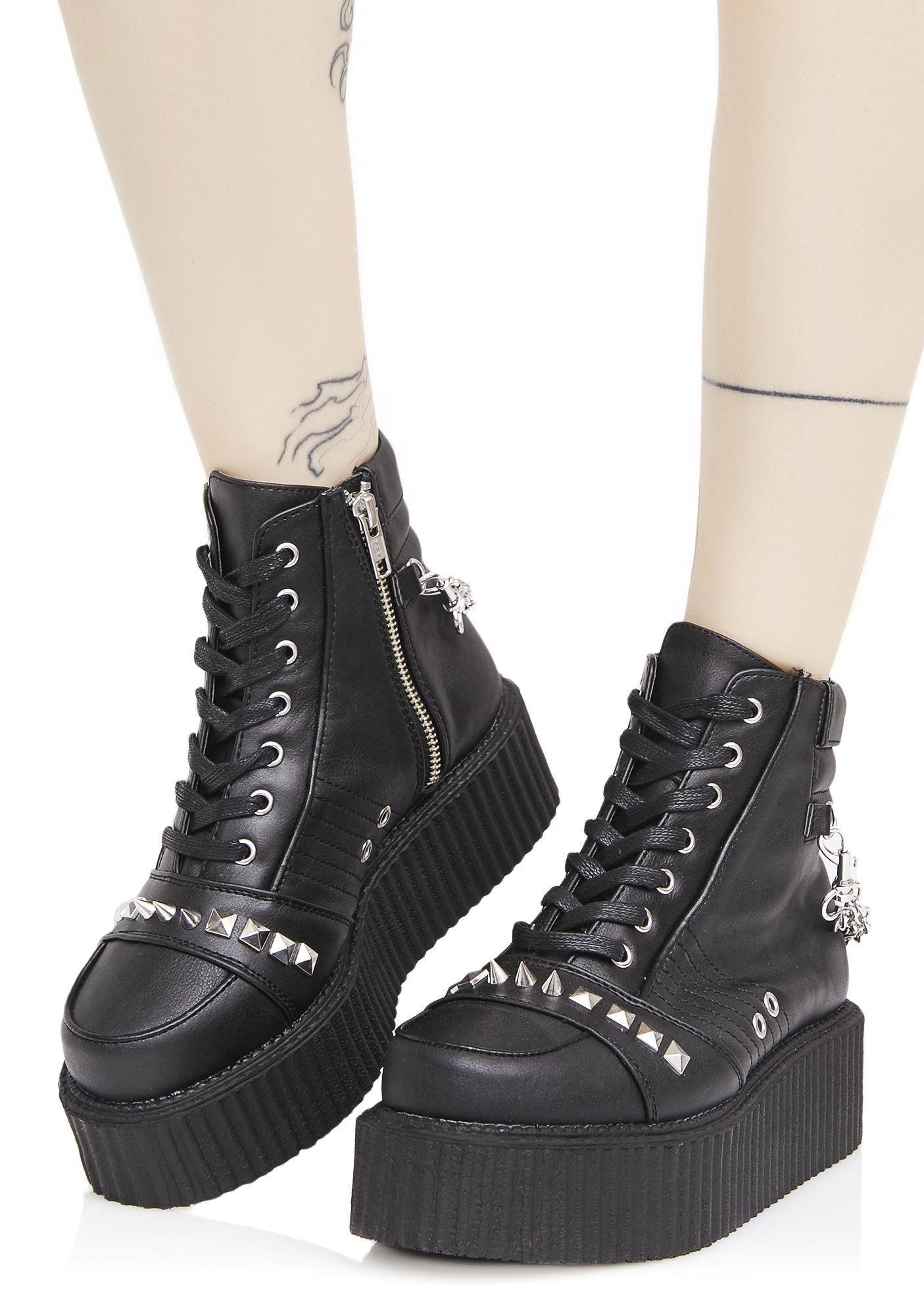 studded creepers