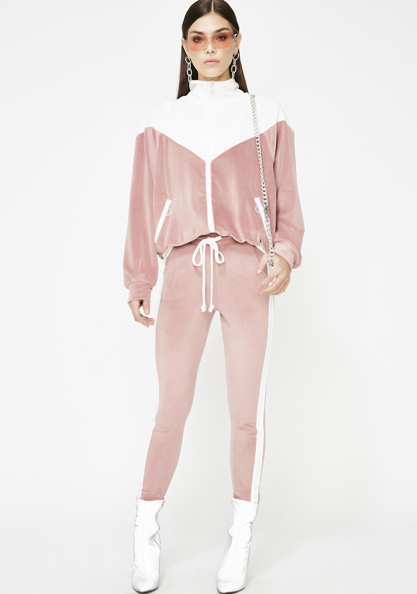 og velour lounge set