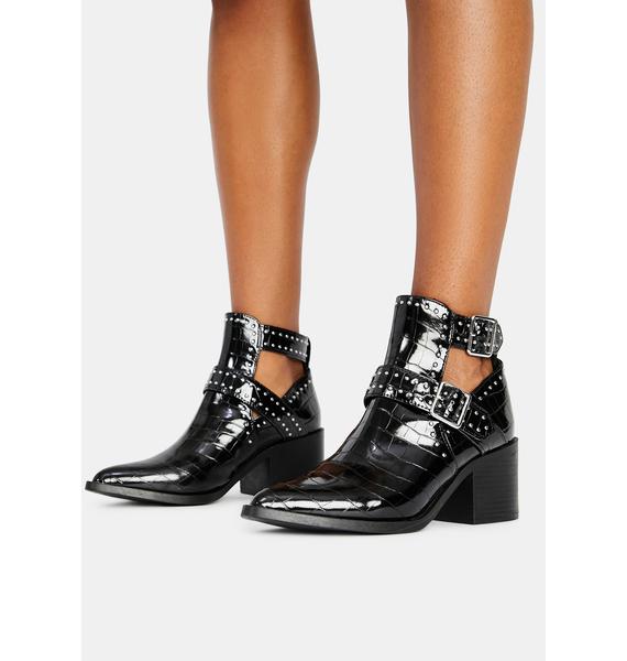 steve madden sacha buckle strap boot