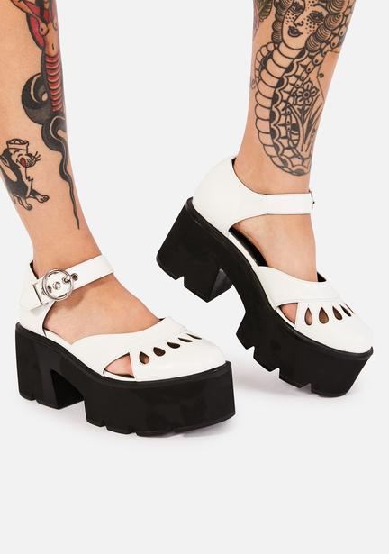 dahlia acting shy platform sandals