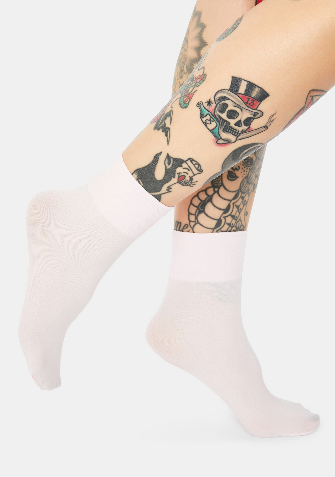 Essential Plain Crew Socks - Pink | Dolls Kill