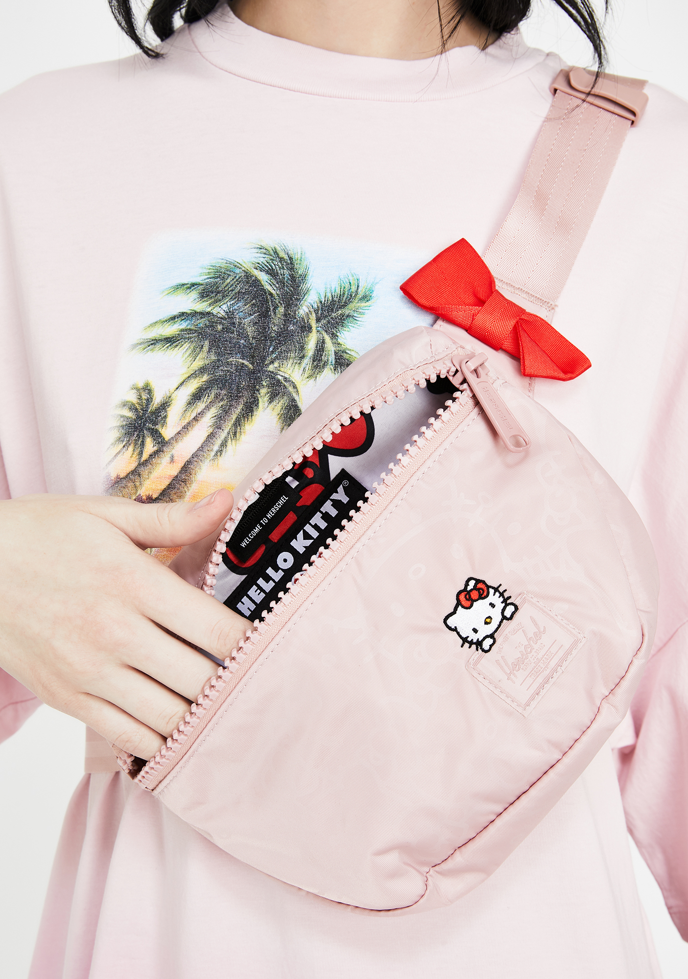 Hello kitty herschel canada Clearance