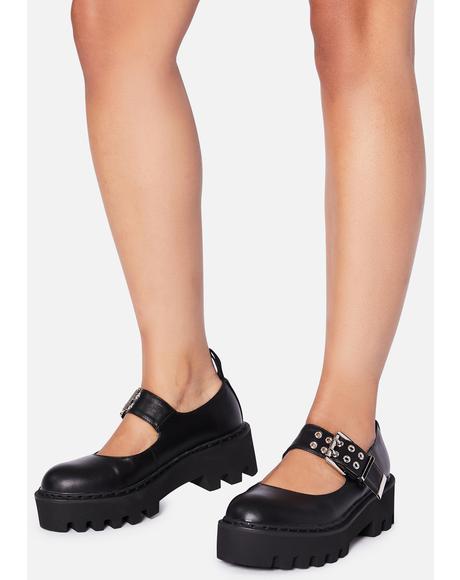 tira classic mary janes