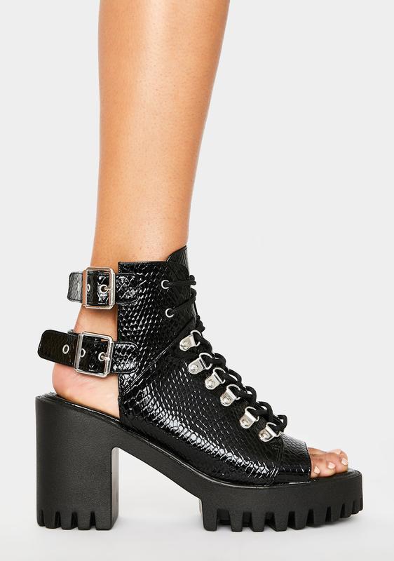 cut out of luck boot