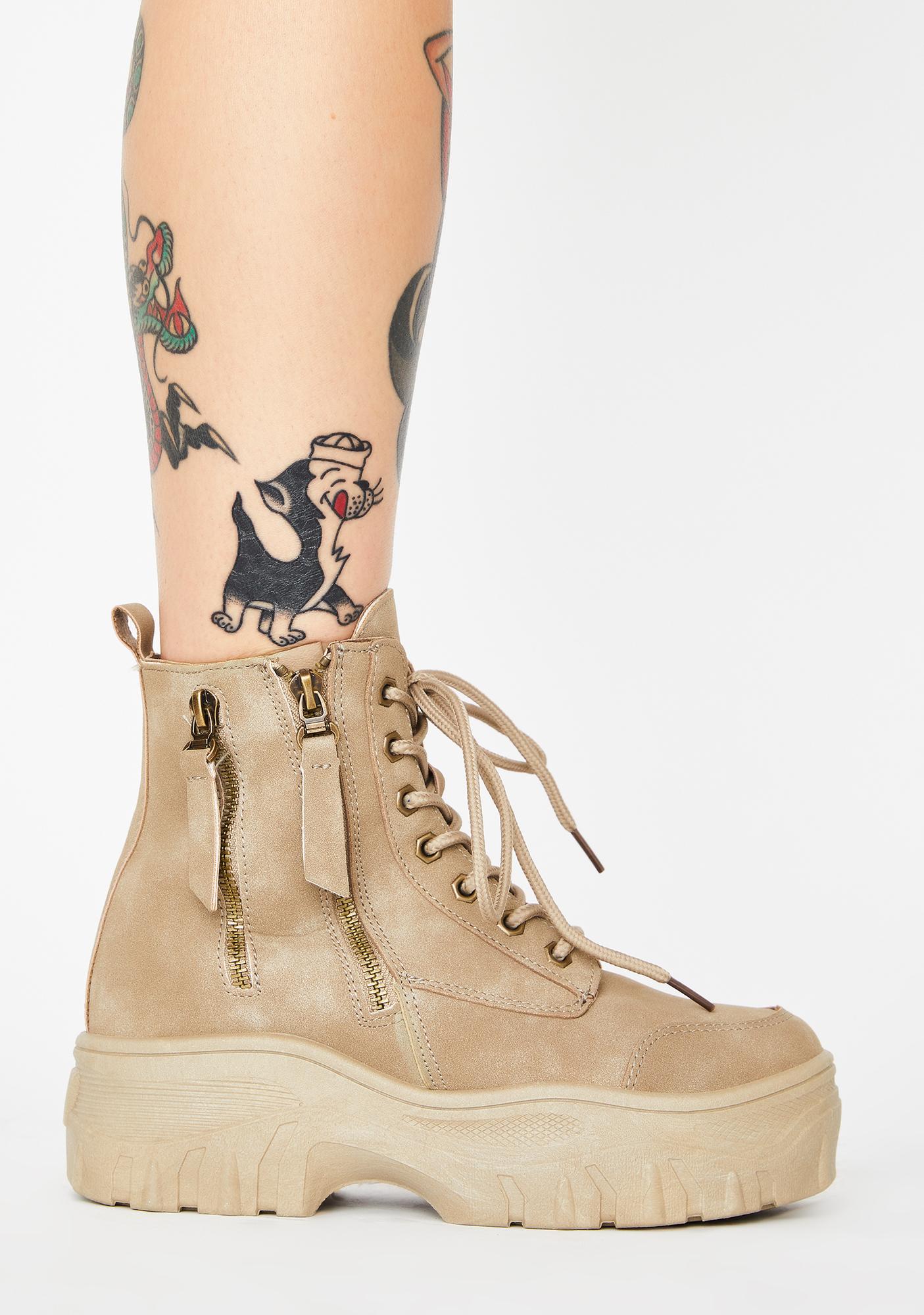 zip up combat boots
