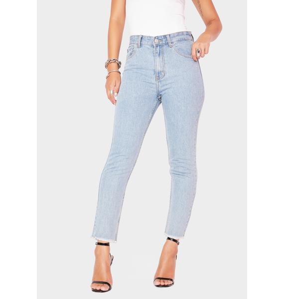 high rise mid wash mom jeans