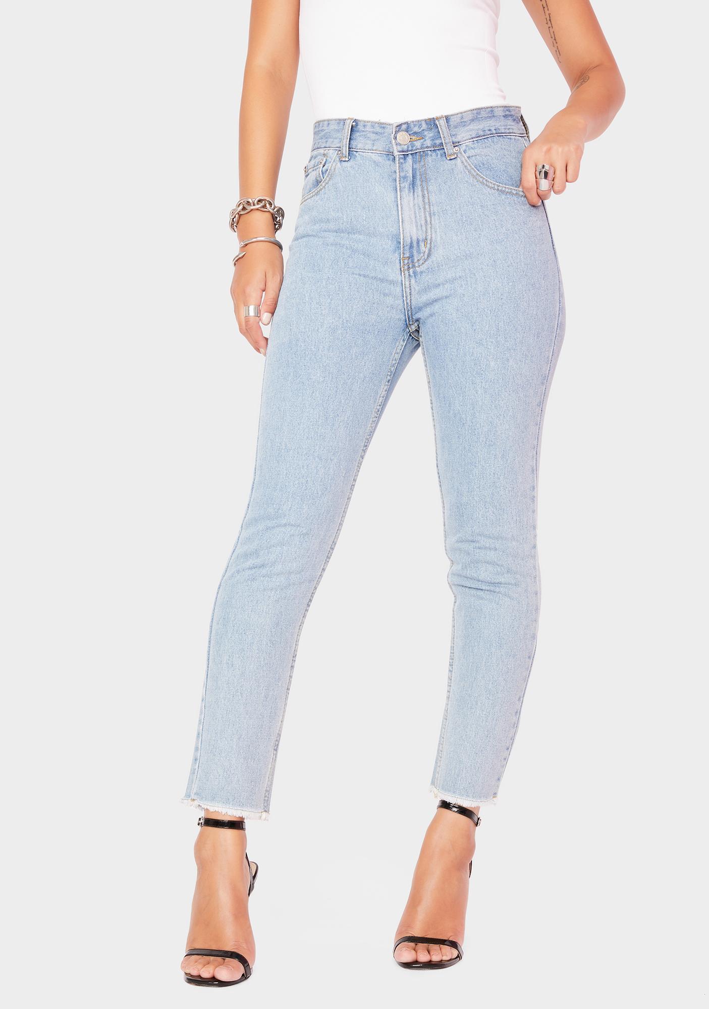 high rise mid wash mom jeans