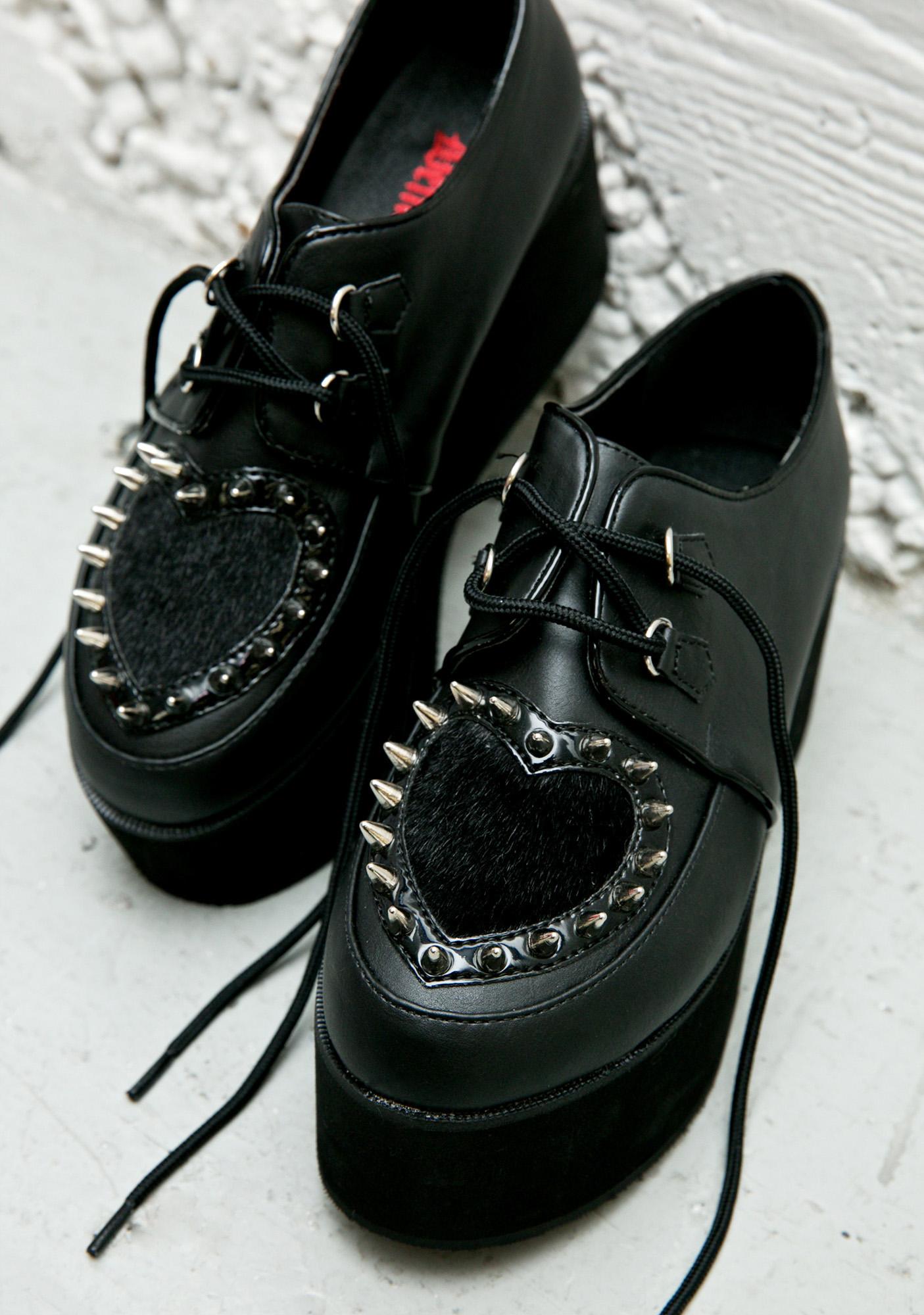 spiked creepers