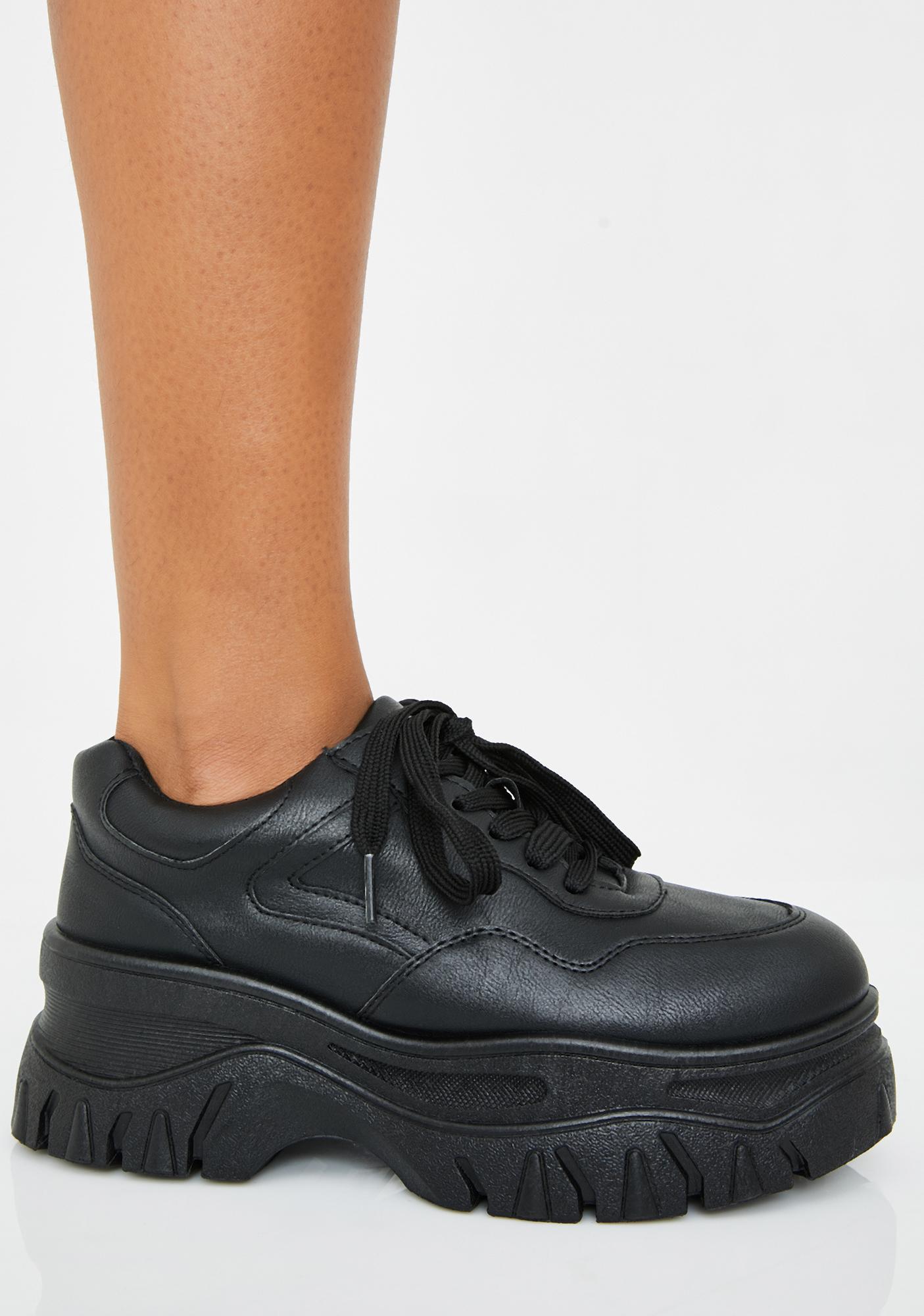 platform tennis shoes black