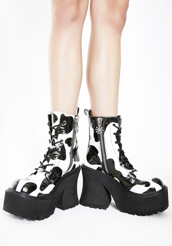 dark animal behavior platform boots