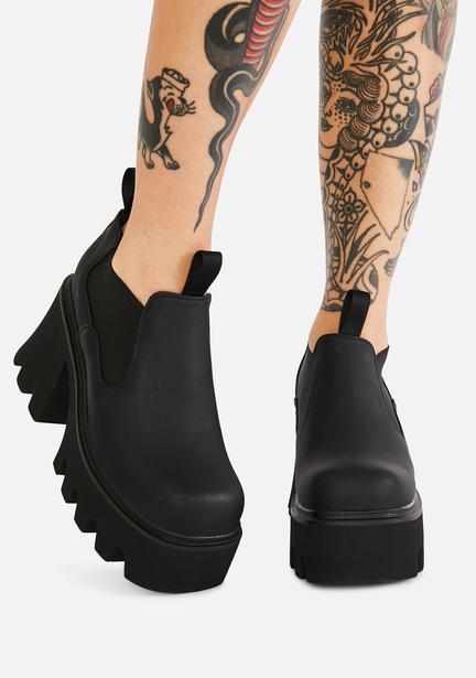 dahlia acting shy platform sandals
