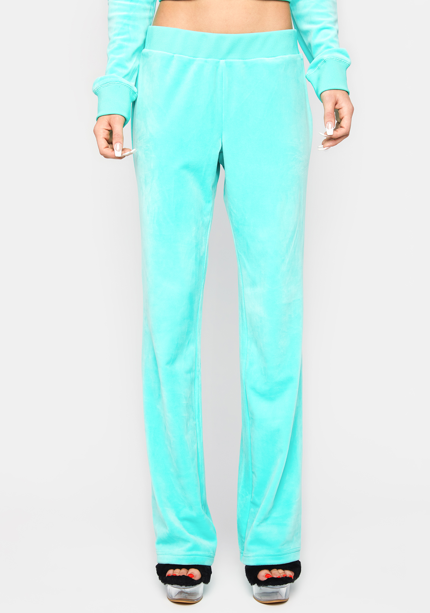 vq track pants