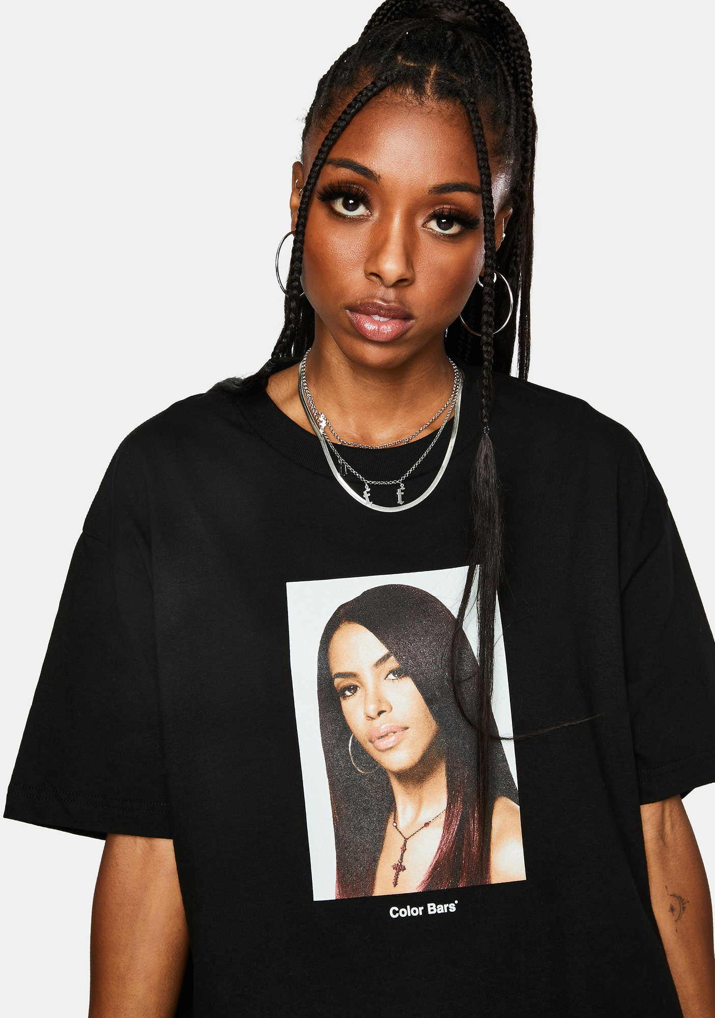 Color Bars x Aaliyah Portrait Tee | Dolls Kill