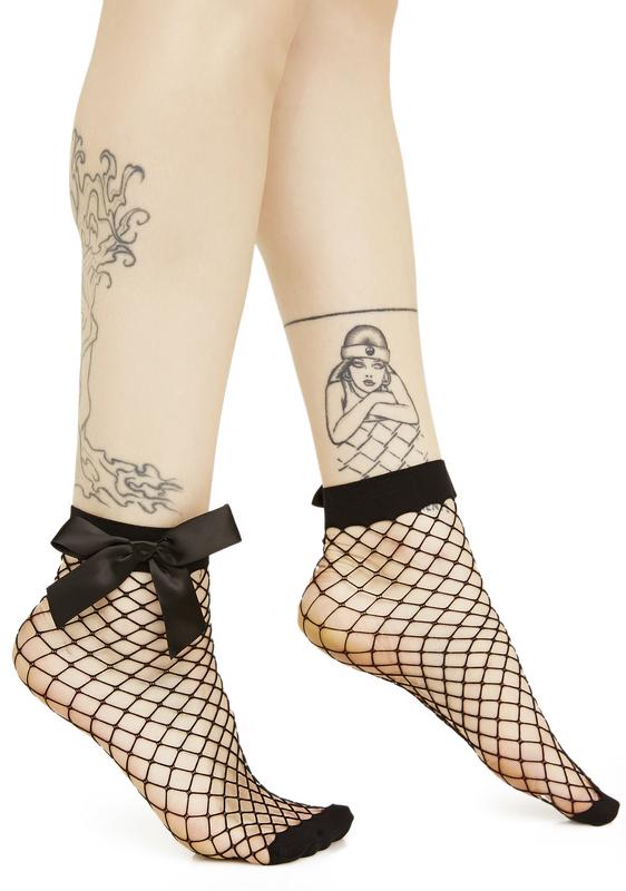 fishnet ankle socks with bow