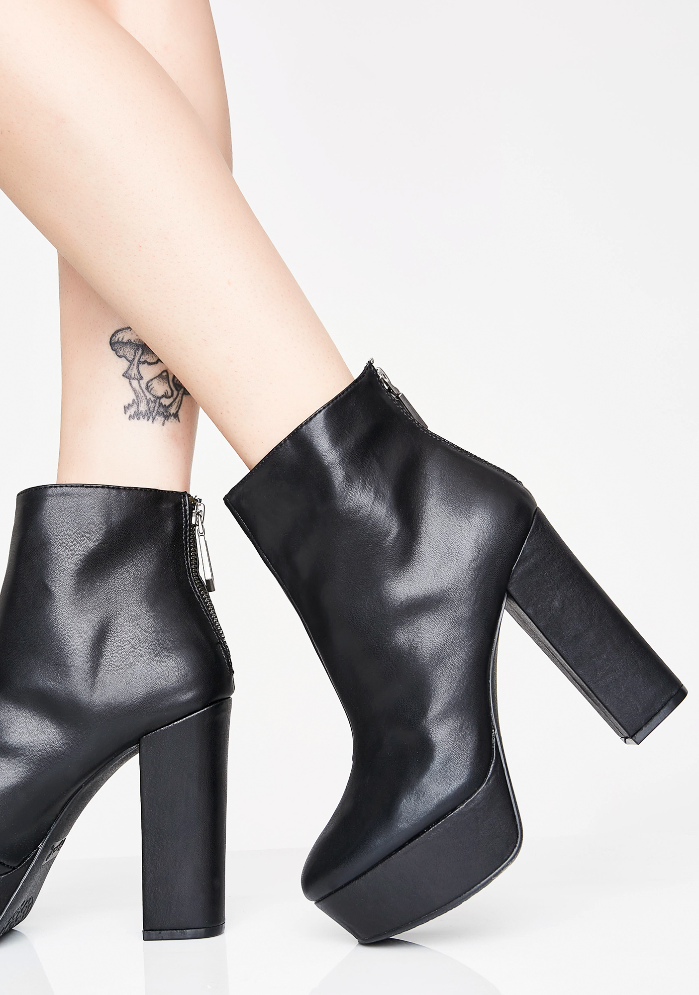 pointed platform boots