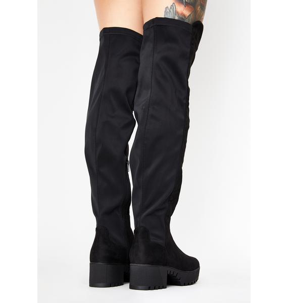 black knee high boots that stay up