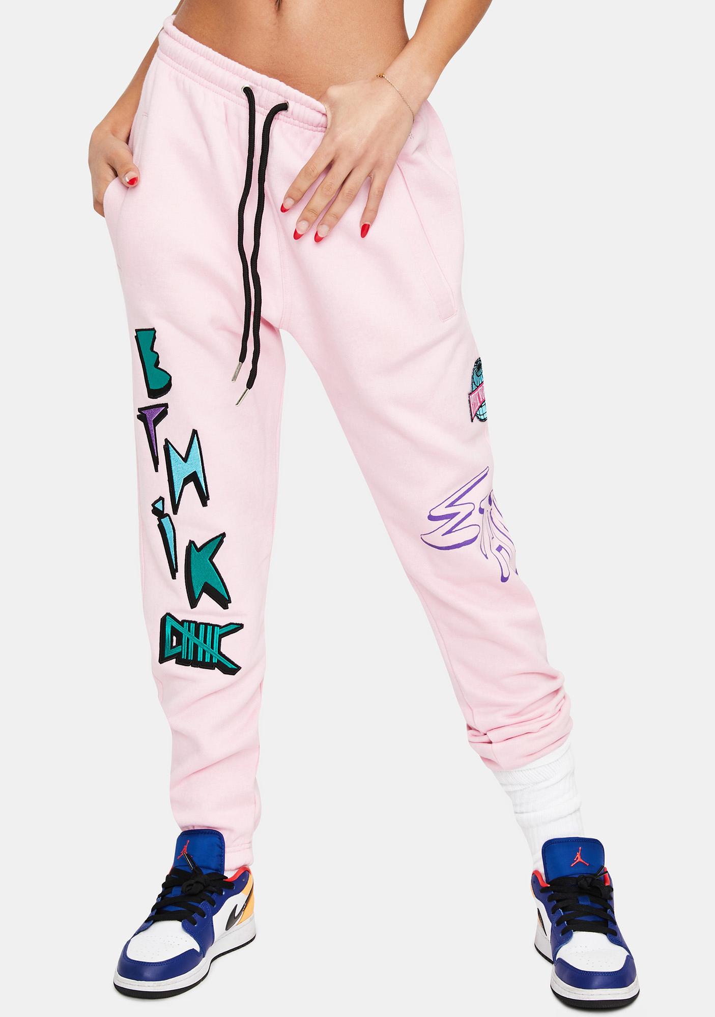 modern sweatpants