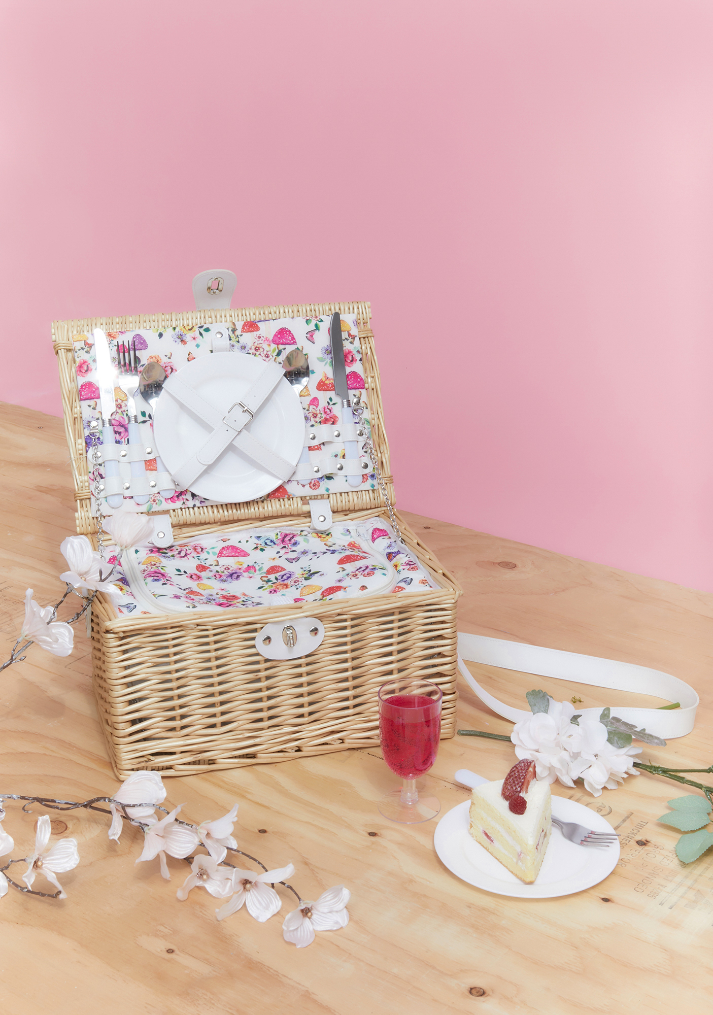 Sugar Thrillz Mushroom Print Insulated Picnic Basket Dolls Kill